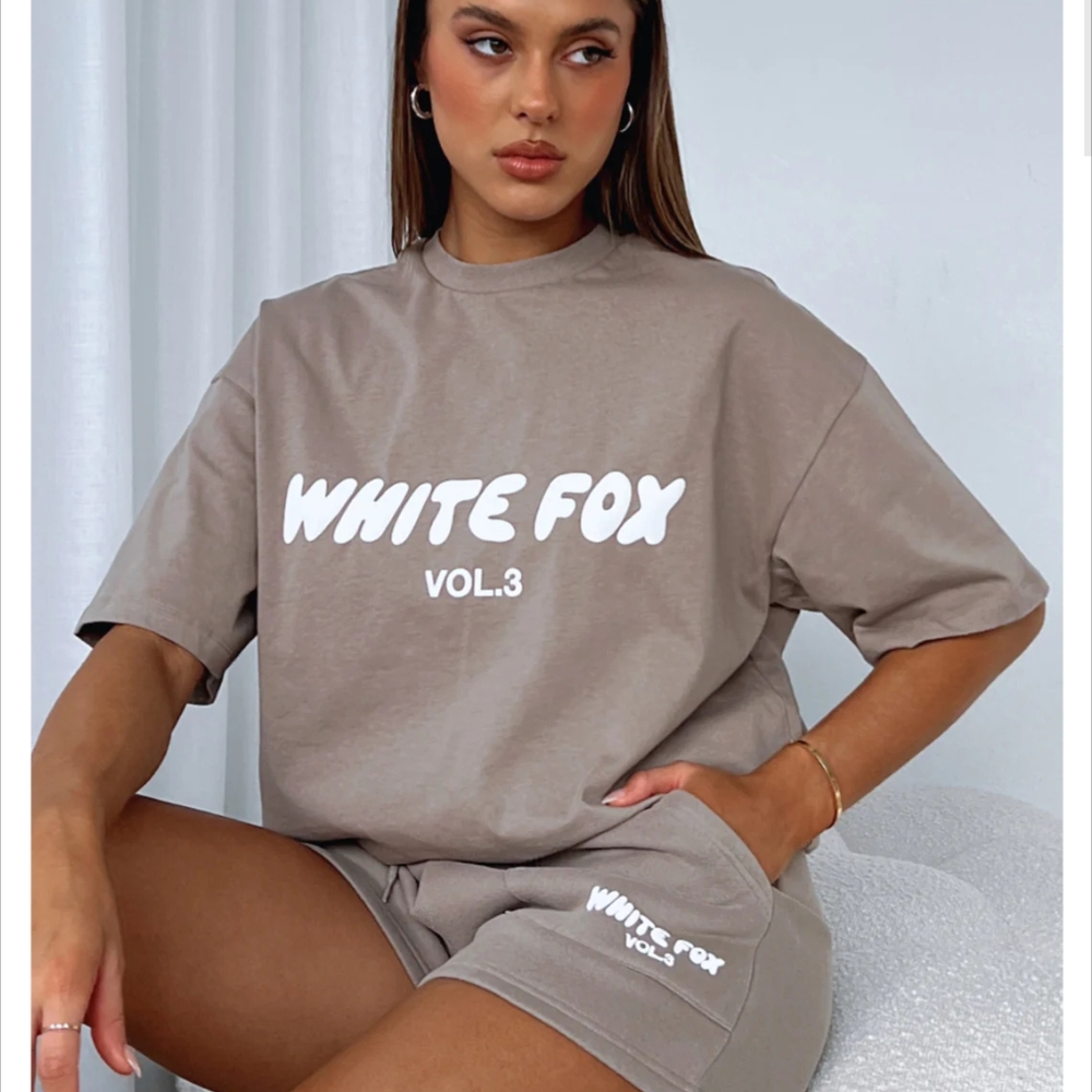 White Fox Boutique Brown Graphic Tee - Size S